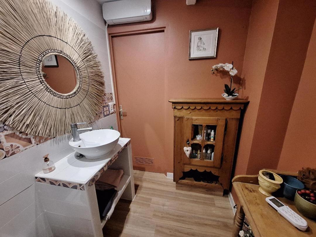 La Cartagene - Chambre Double Calvisson Bagian luar foto