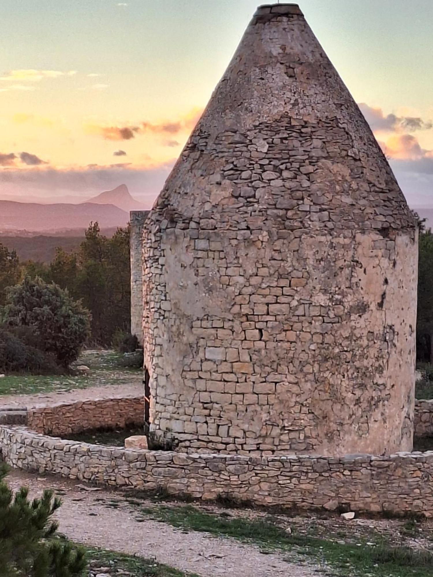 La Cartagene - Chambre Double Calvisson Bagian luar foto