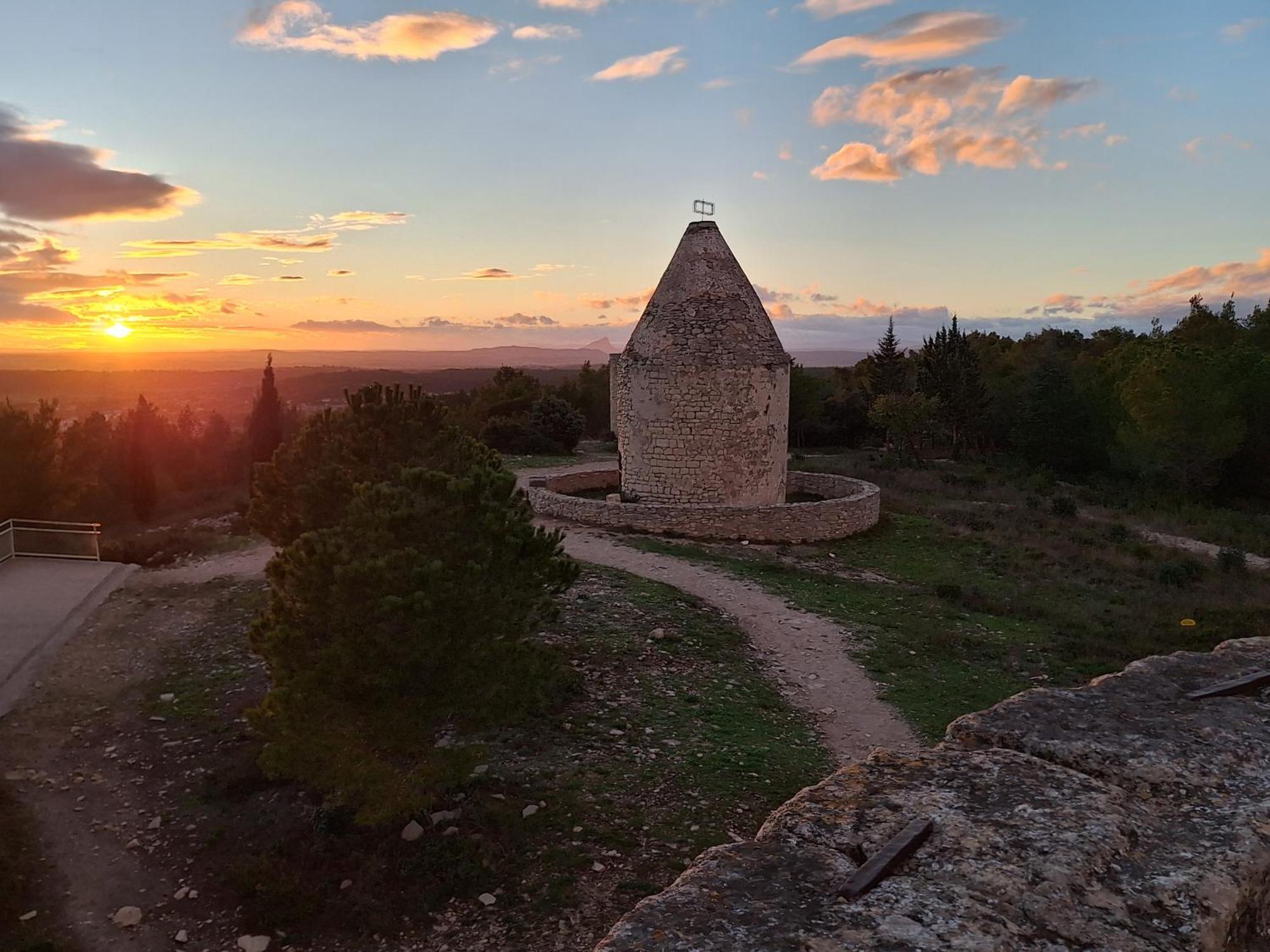La Cartagene - Chambre Double Calvisson Bagian luar foto